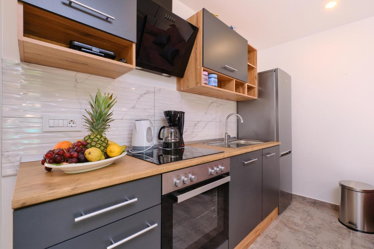 Apartment Kaleta Sveti Jakov Buitenkant foto